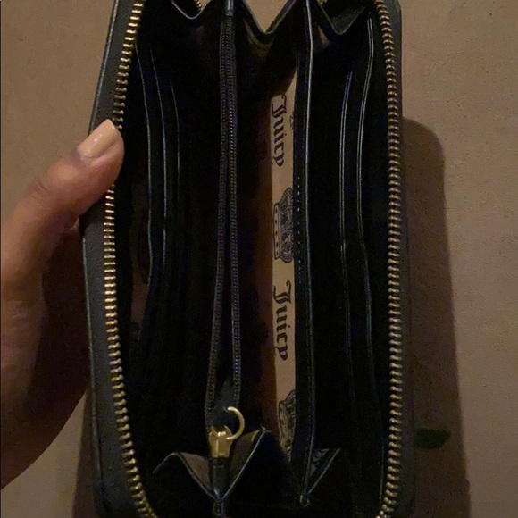 Juicy Couture Wallet - Picture 5 of 5
